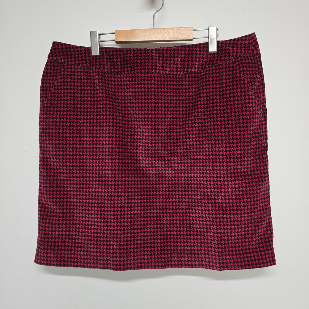 L.L.Bean Houndstooth Skirt Womens 18 Red Black Corduroy Favorite Fit Preppy